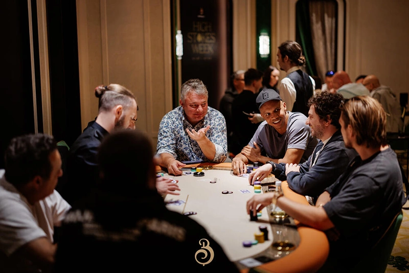 Phil Ivey em um torneio de poker